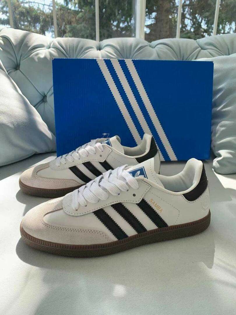 QUALITY ADIDAS SAMBA SNEAKER.