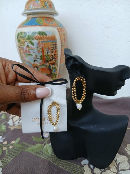 Boucles d'oreilles perles dorées