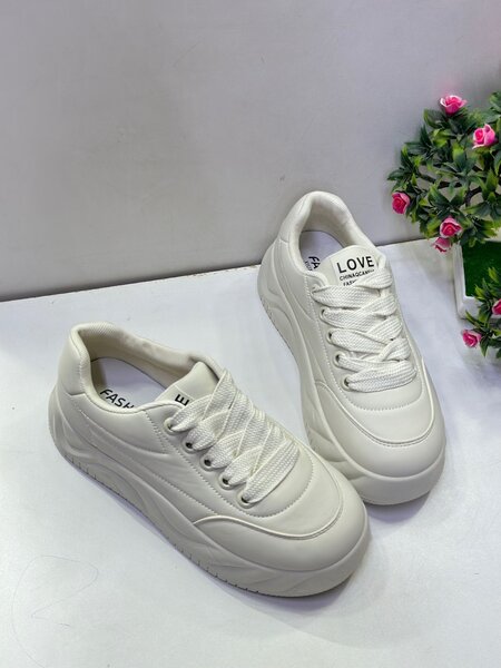 Кроссовки love ️ на платформе