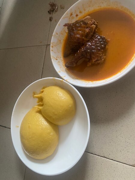 Fufu et Soupe Poivrée