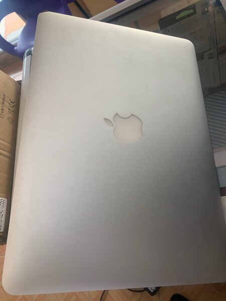 MacBook Air i7 laptop