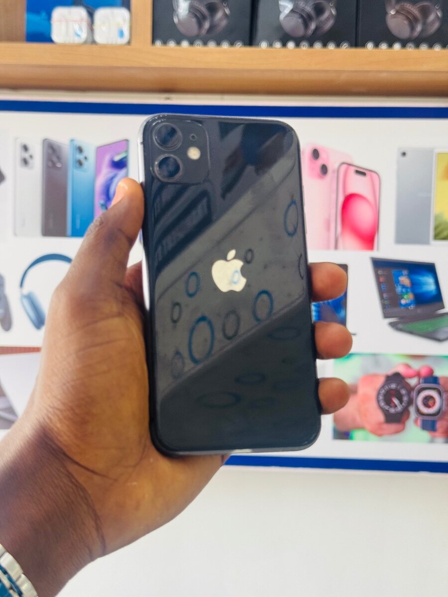 iPhone 11 64 Gb simple