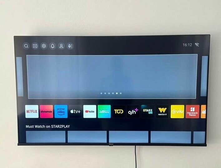 Preowned Hisense 65" smart 