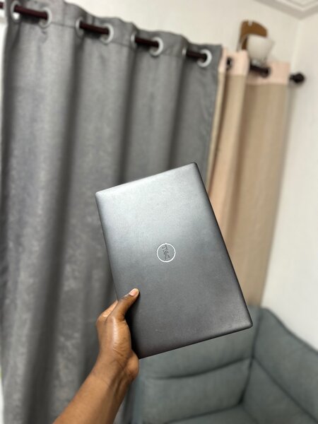 Dell latitude 5400 i5 touchscreen