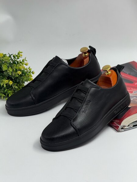 TIMBERLAND ALL BLACK