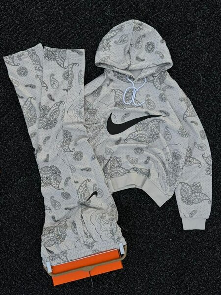 Ensemble de survêtement tendance