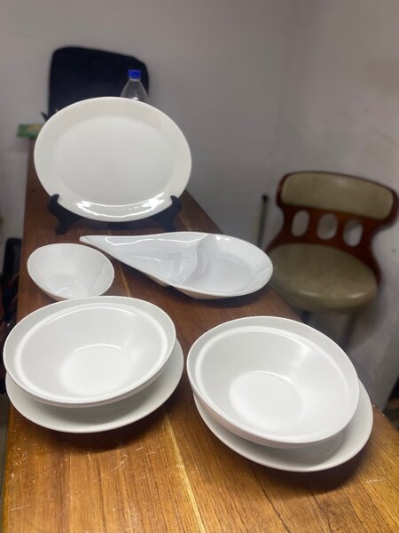 Ensemble Vaisselle en Porcelaine