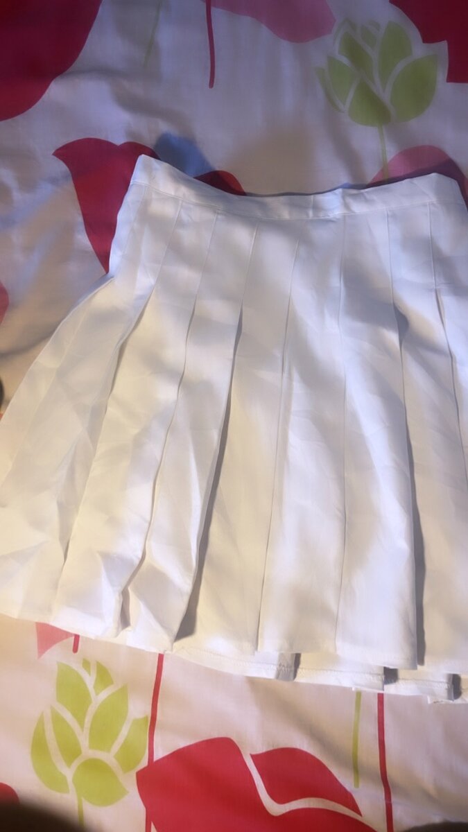 Jupe écolière blanche élégante