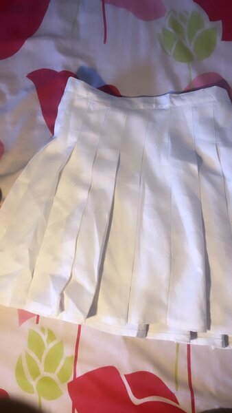 Jupe écolière blanche élégante