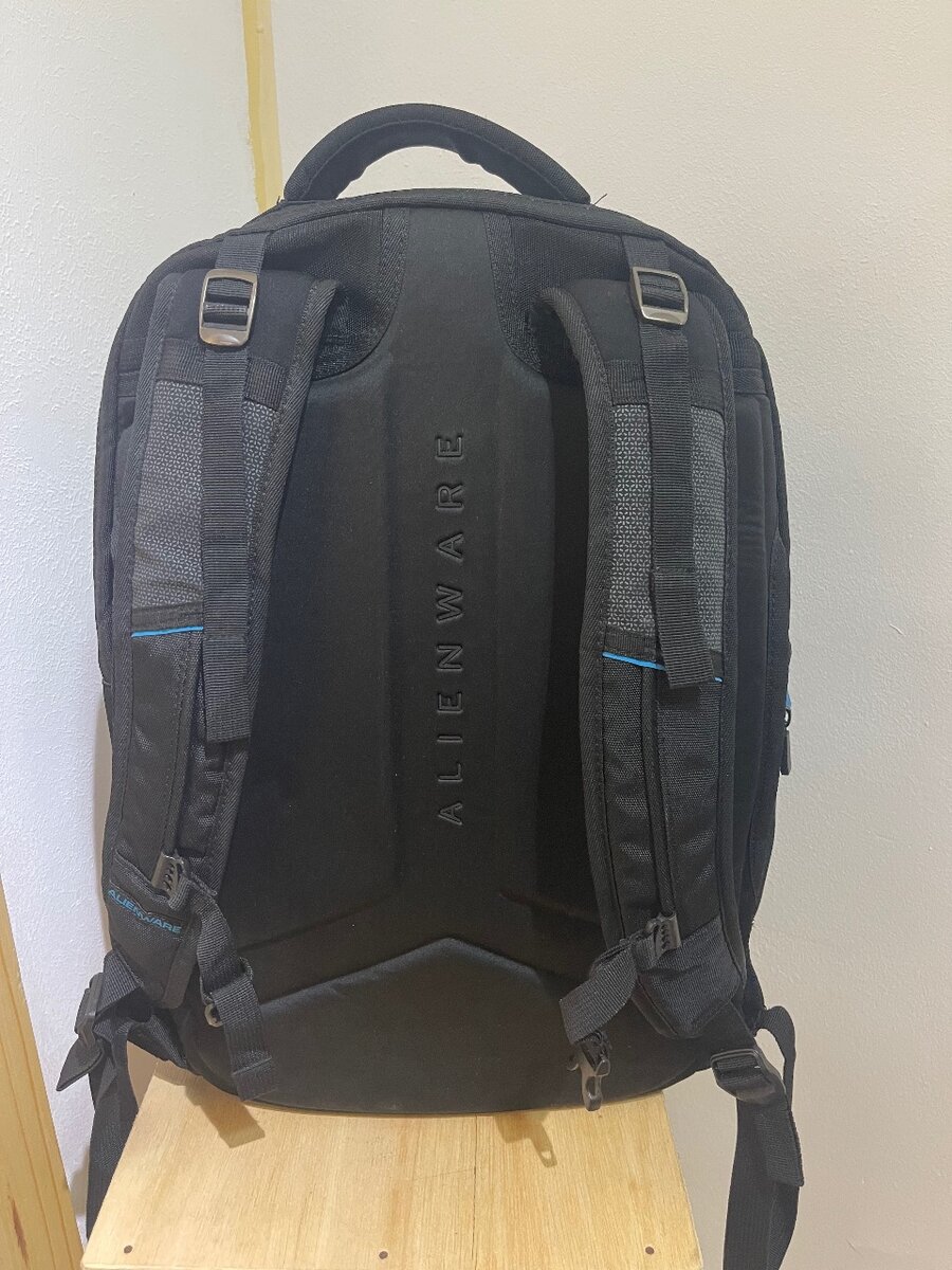 ALIENWARE  Vindicator Backpack