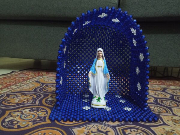 Grotte et Statue de vierge