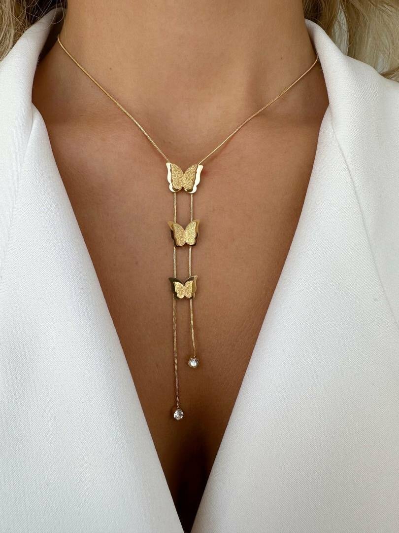 Necklace and bracelets