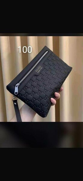 Pochette en cuir élégante