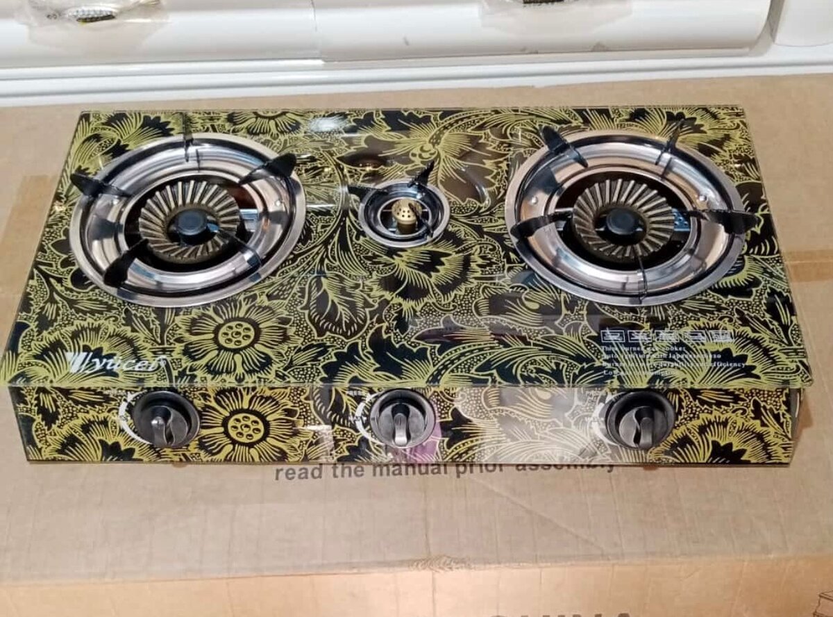 Cuisinière automatique vitrée