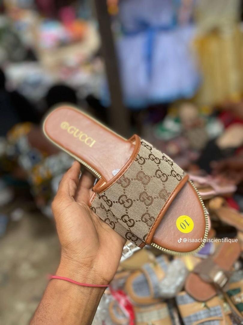 Sandales de luxe élégantes