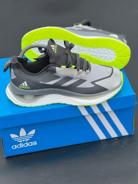 Chaussure Adidas de qualité