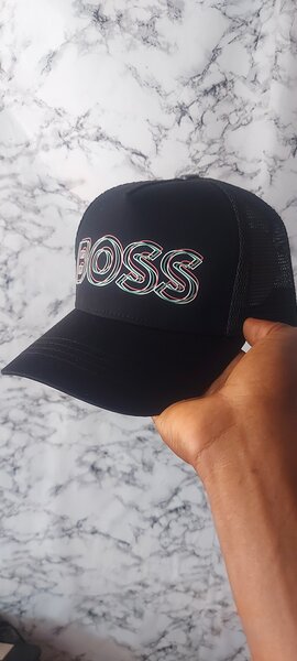 Casquette noire BOSS