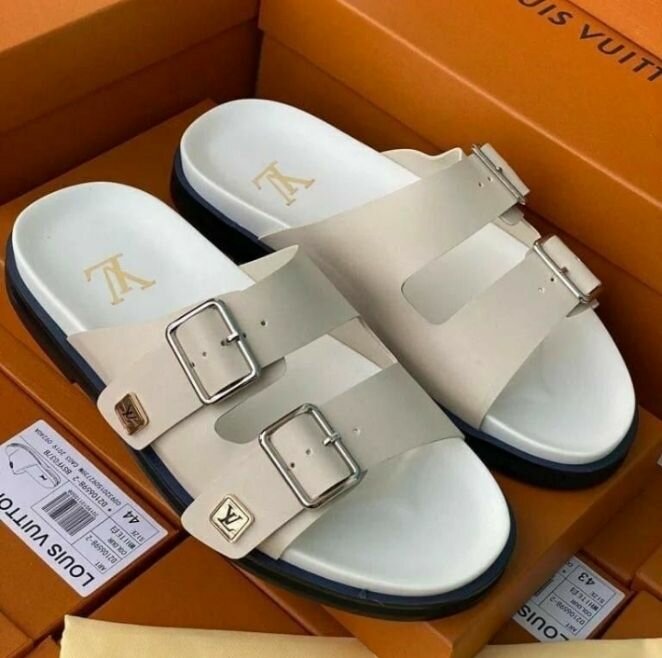 Luis Vuitton slippers