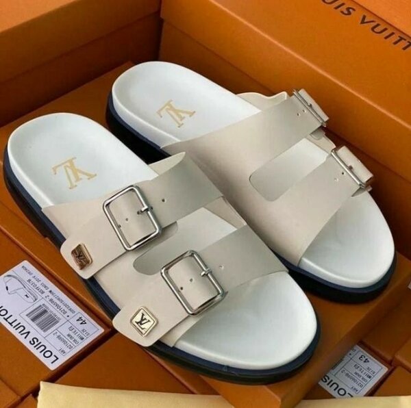 Luis Vuitton slippers