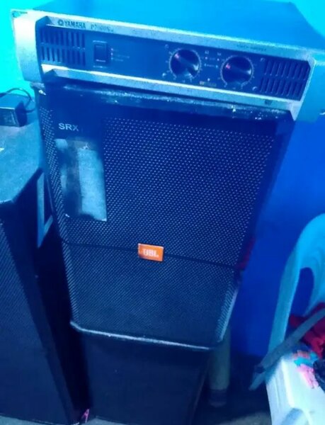 Enceintes JBL SRX 725