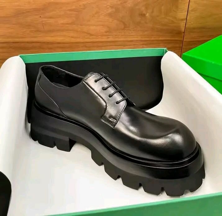 Chaussures Derby à semelles épaisses