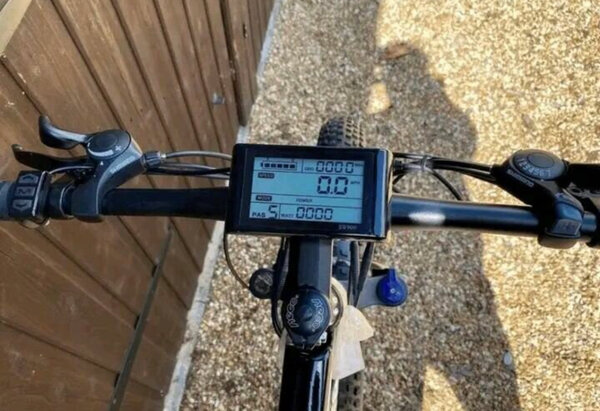 Vélo Électrique Fatbike Tout-Terrain