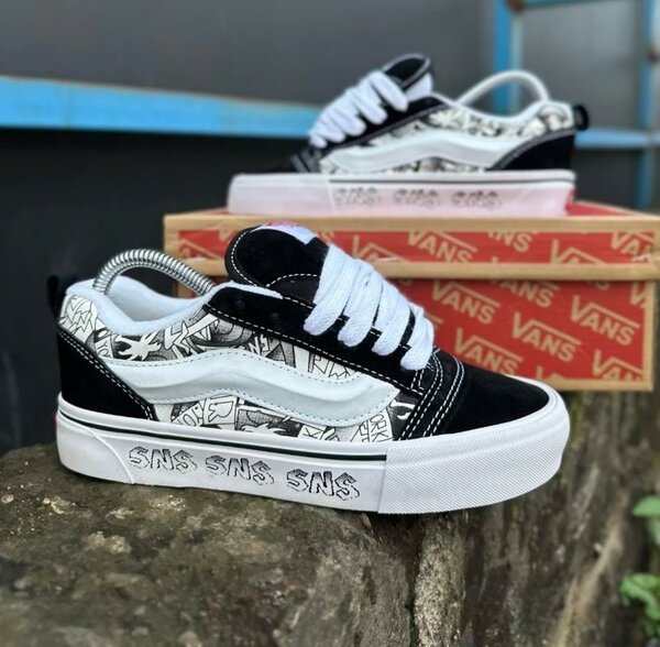 Baskets Vans Noires et Blanches