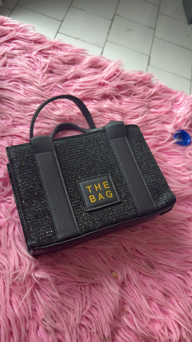 Sac à main élégant pailleté