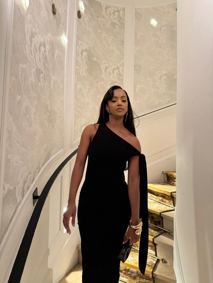 Robe de soirée asymétrique élégante