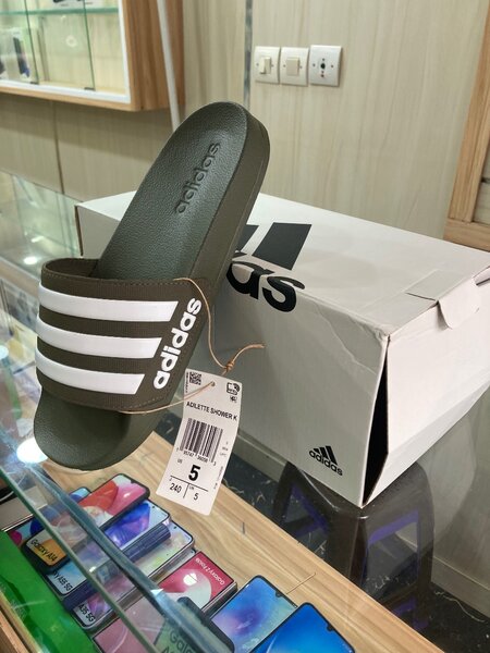 Sandales claquettes ADIDAS