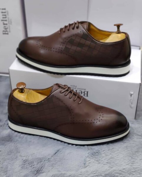 Chaussures Derby en cuir marron