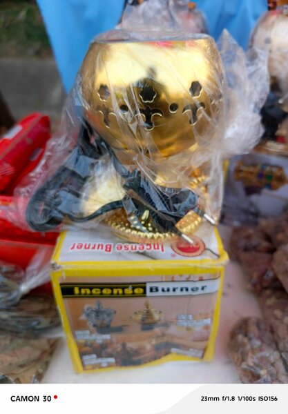 Brûleur d'encens doré électrique