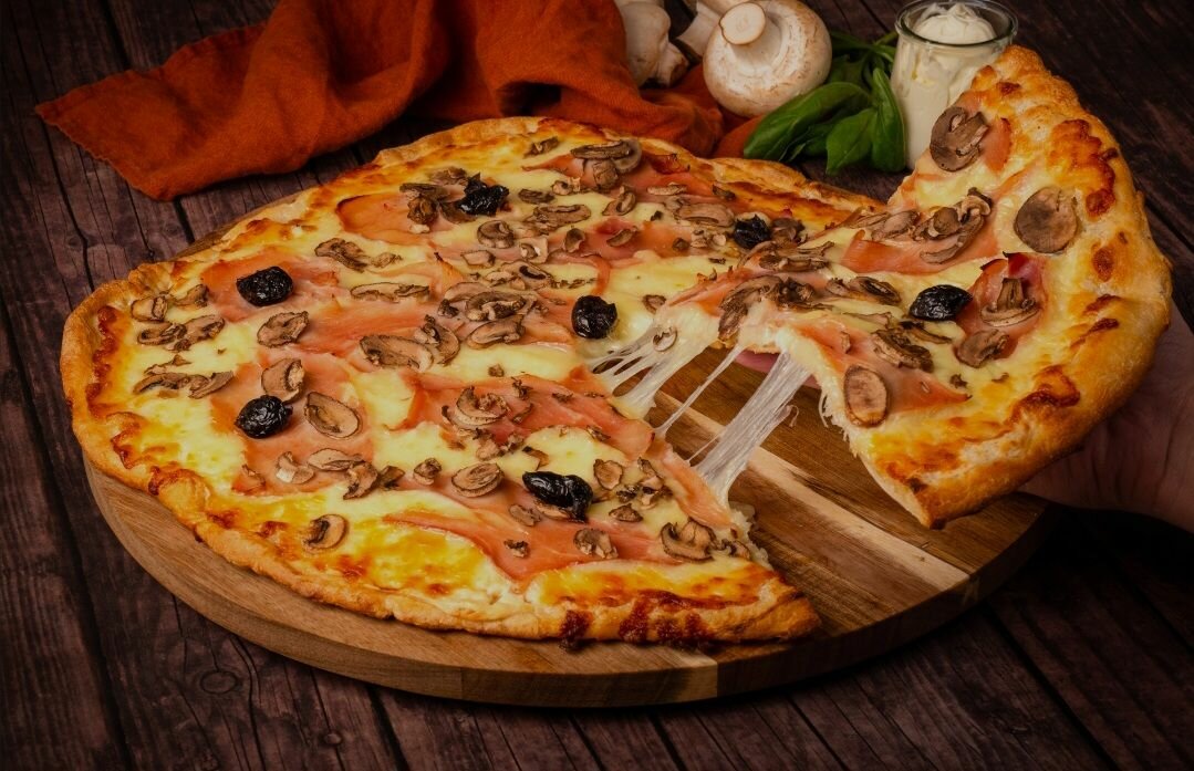 Pizza gourmande jambon champignons