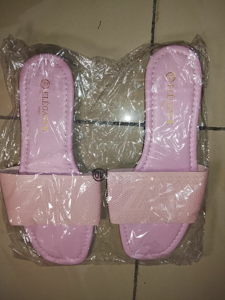 Claquettes Élégantes Femme