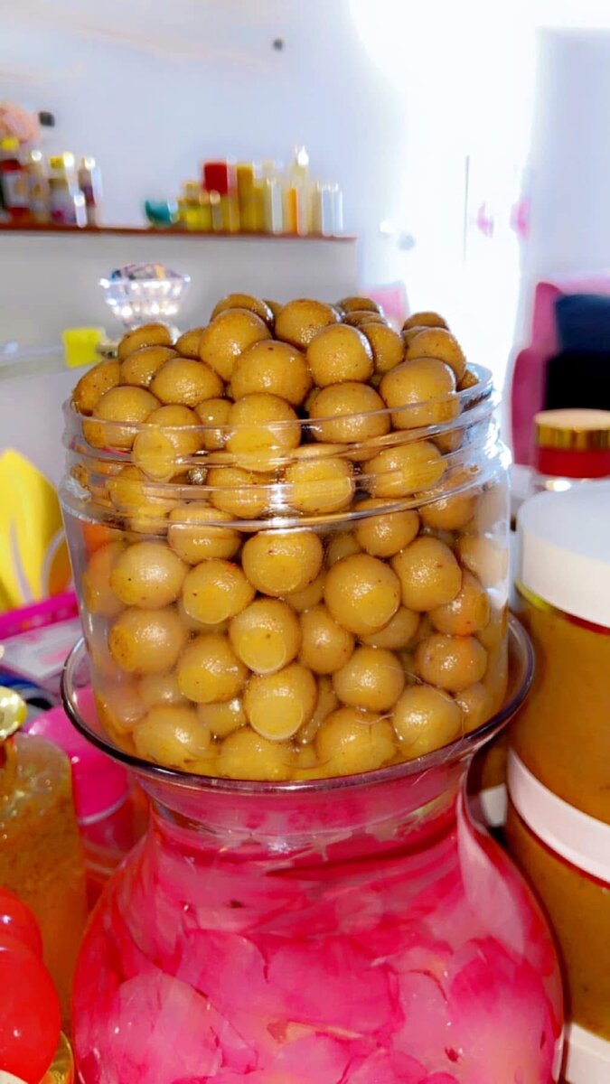 Olives vertes en pot