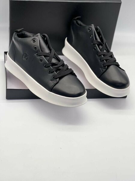 QUALITY FASHION SHOES