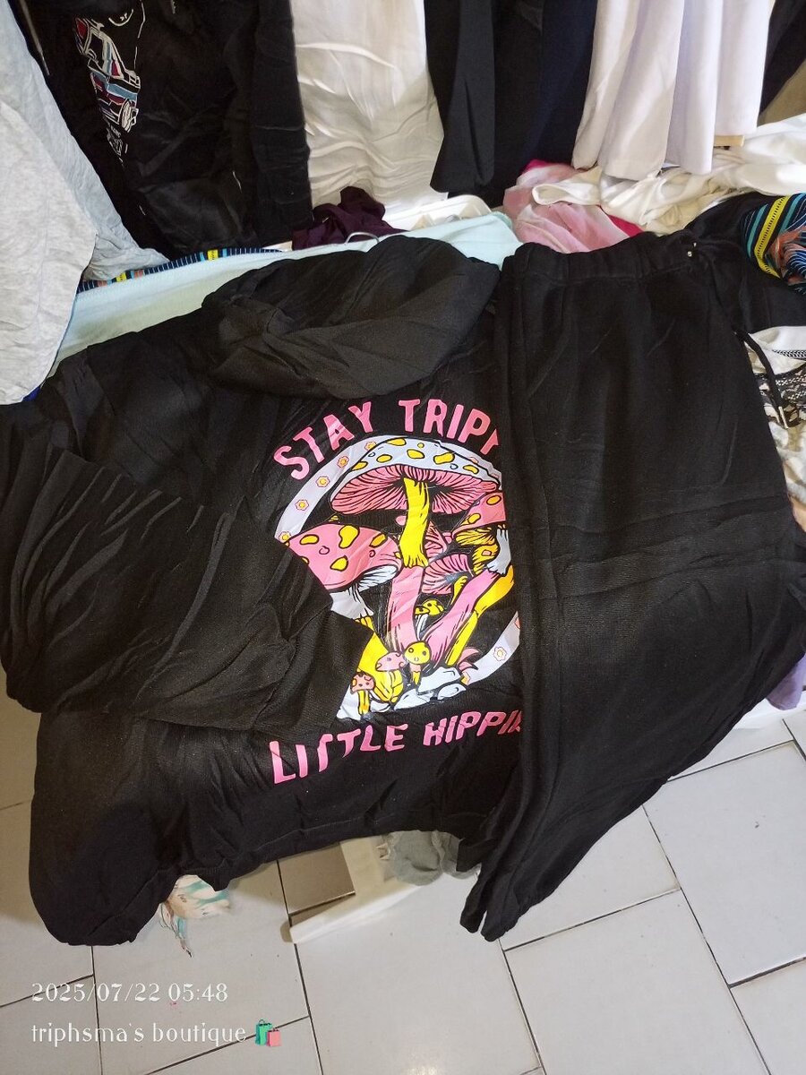 Ensemble jogging noir graphique