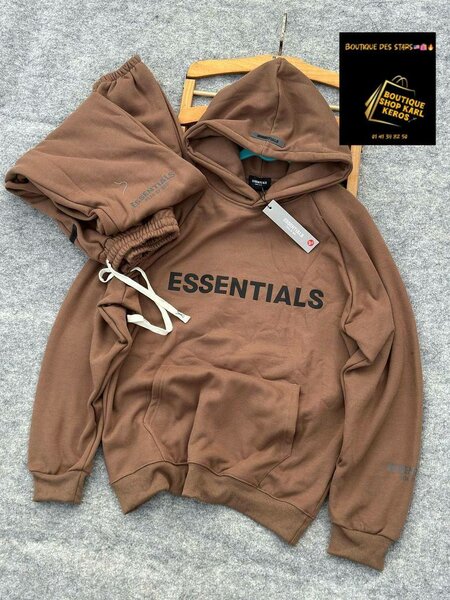 Ensemble de survêtement Essentials