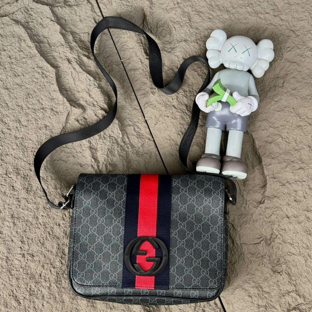 Quality Gucci side bags