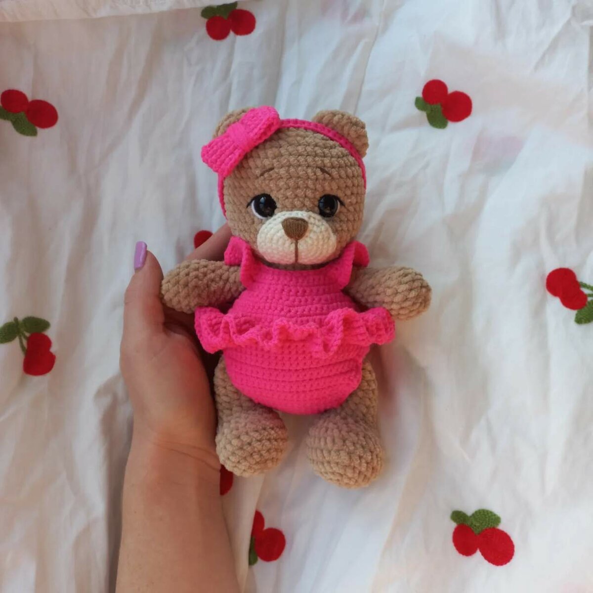 Игрушки ручной работы, из натуральных материалов.