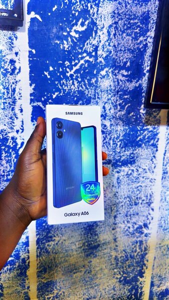 Samsung Galaxy A06 Smartphone