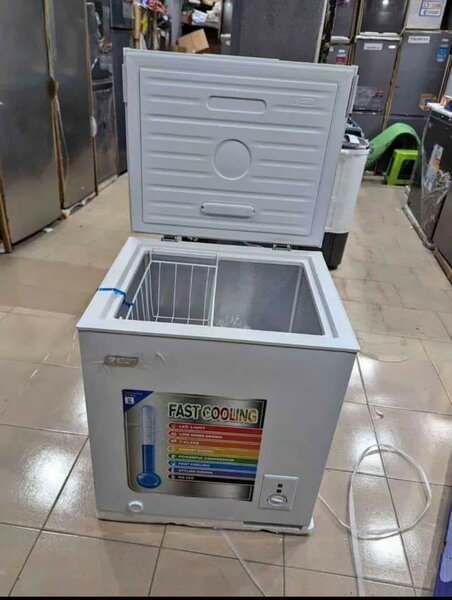Congélateur coffre compact