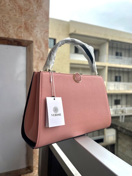 Sac à main élégant Versee