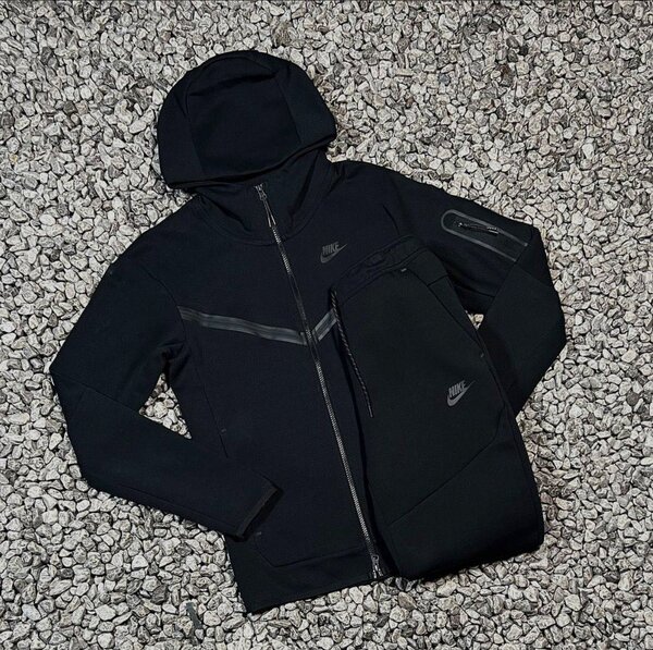 Nike Tech fleece