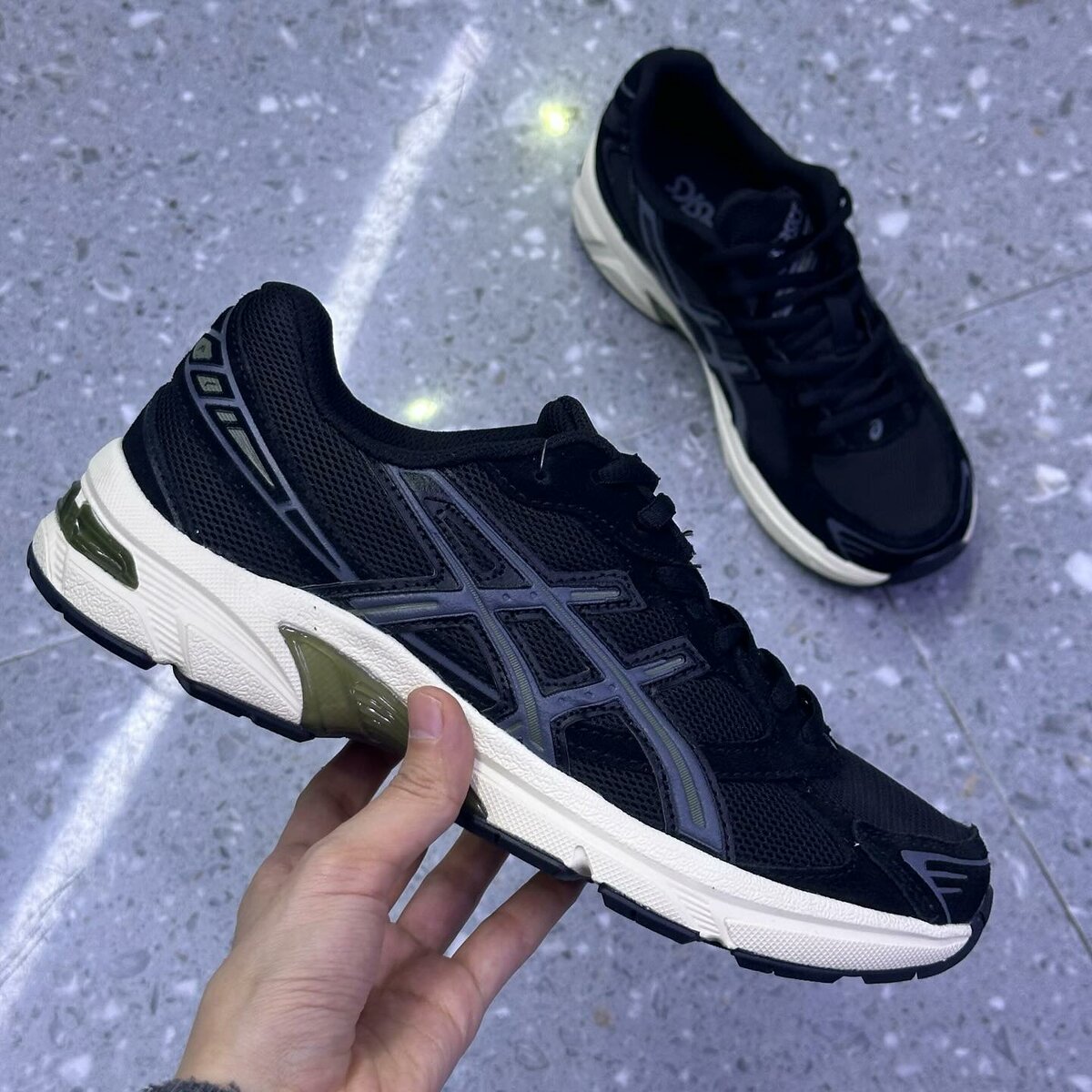 Термо кроссовки размер 40-44