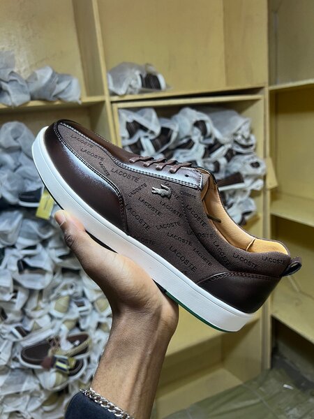 Sneakers Lacoste élégants