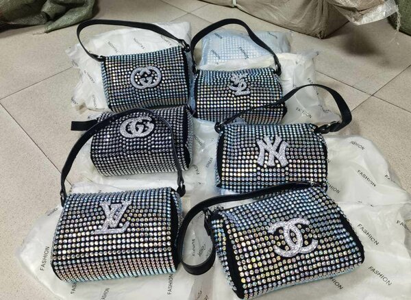 Beautiful but classy dressing bag