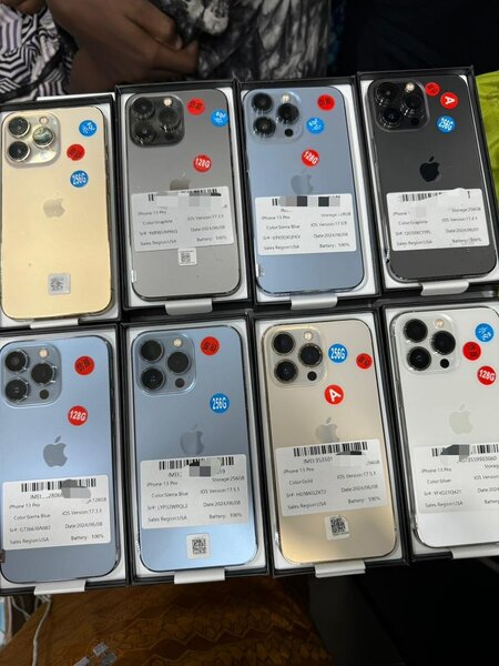 iPhone 13 Pro 128gb quasi neuf avec son carton