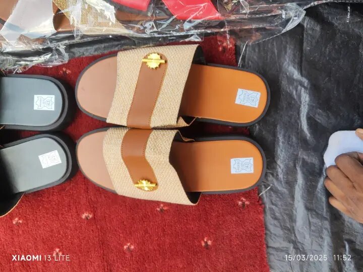 Sandales traductionnel