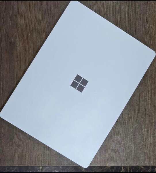 Microsoft Surface Go